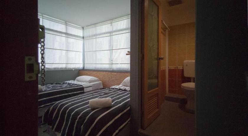 Koptel Budget Hotel Kuching Exterior photo