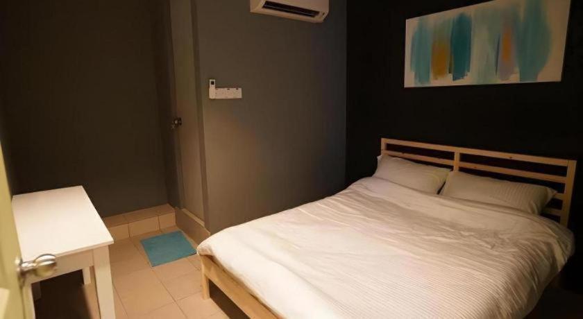 Koptel Budget Hotel Kuching Exterior photo